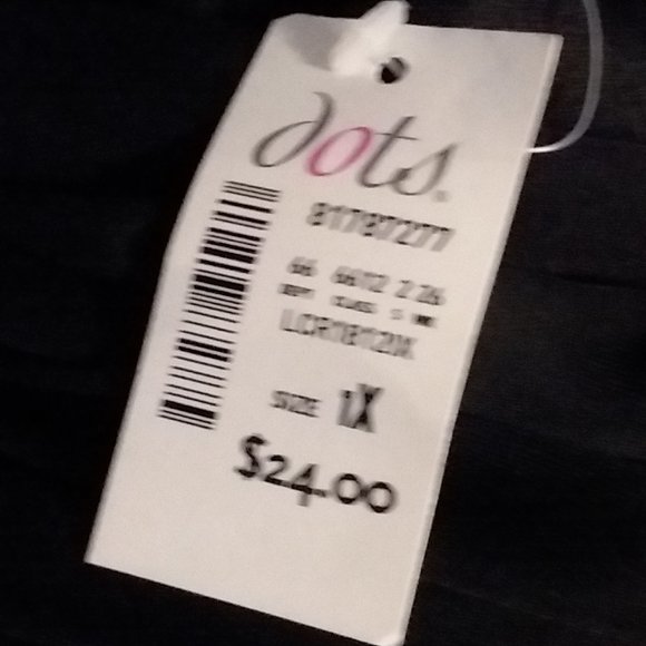 dots Black Vneck Dress NWT - Picture 8 of 8